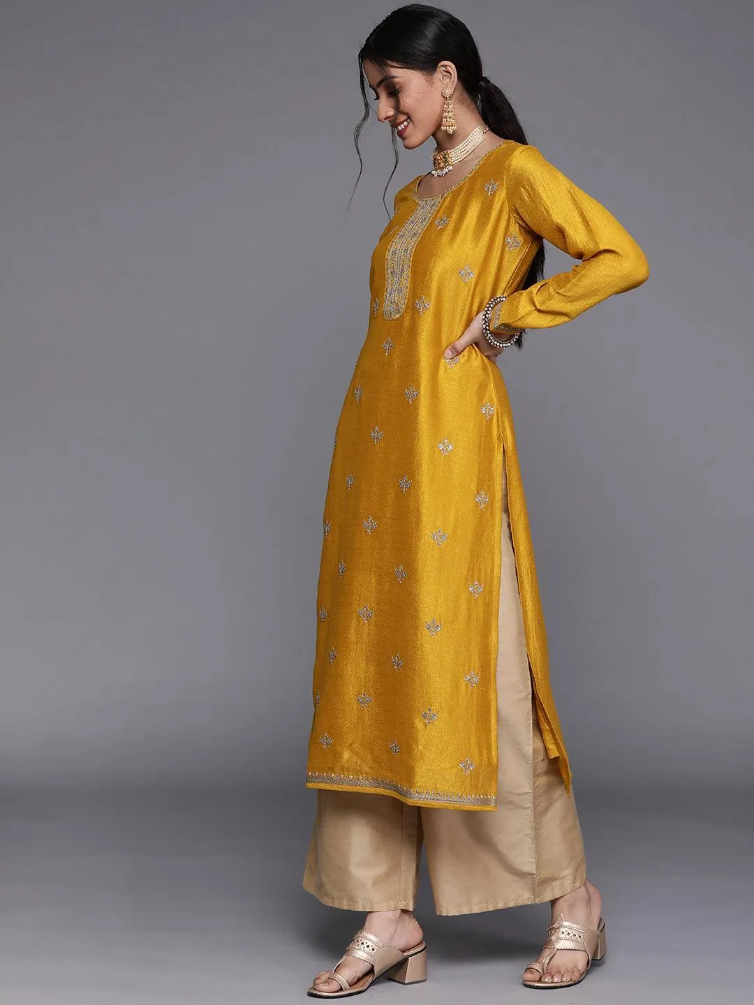 Yellow Embellished Silk Kurta - Image 4